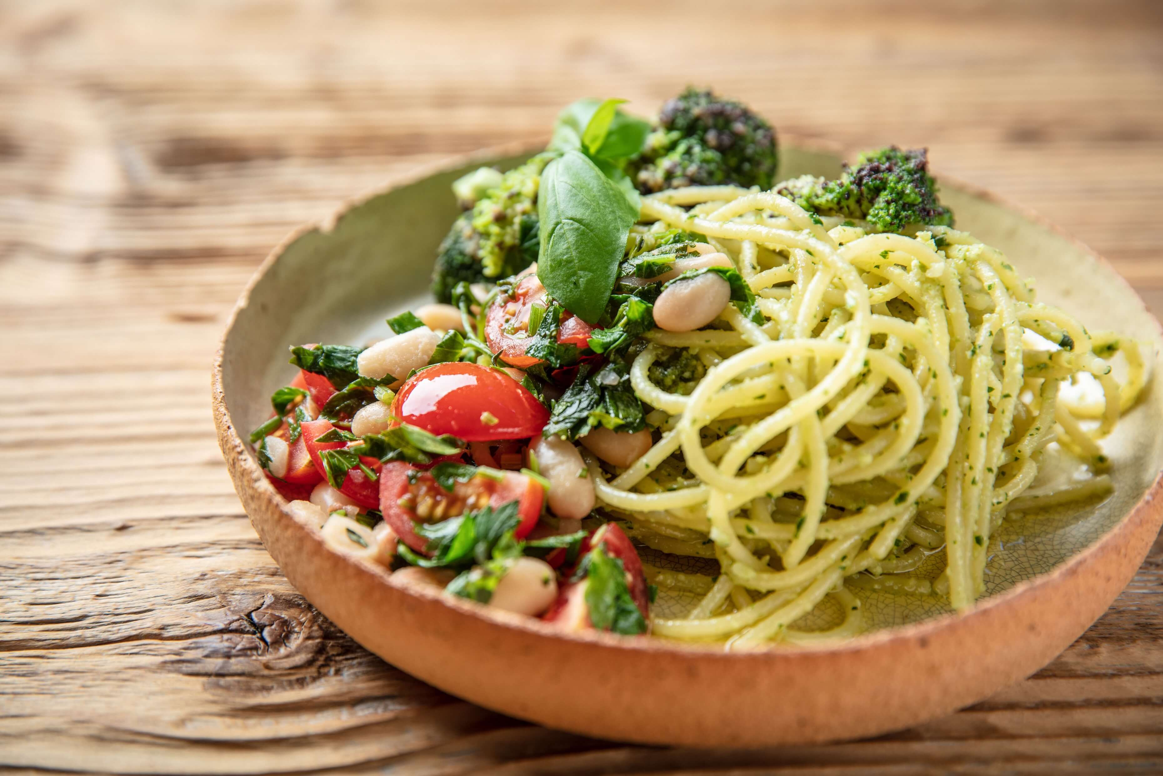 Spaghetti Pesto mit Brokkoli mit BIO PLANETE Olivenöl fruchtig